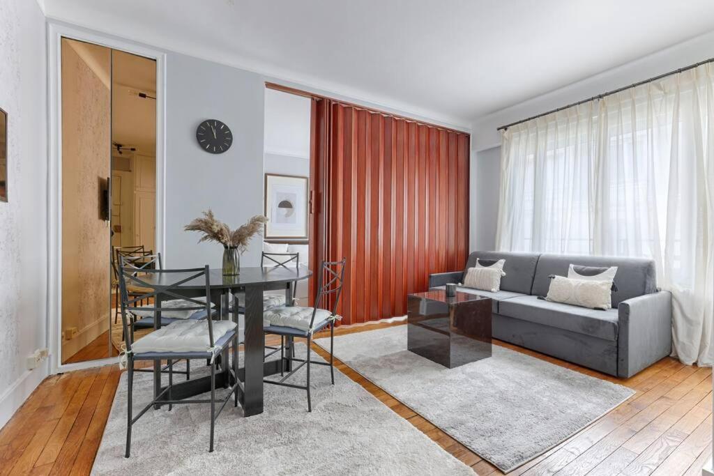 Matignon Saint-Honore : Magnifique Appartement 1Br Paris Dış mekan fotoğraf